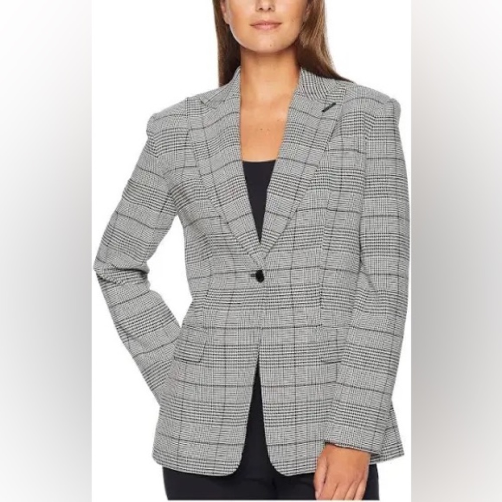 Calvin Klein
Woven Button Front plaid blazer